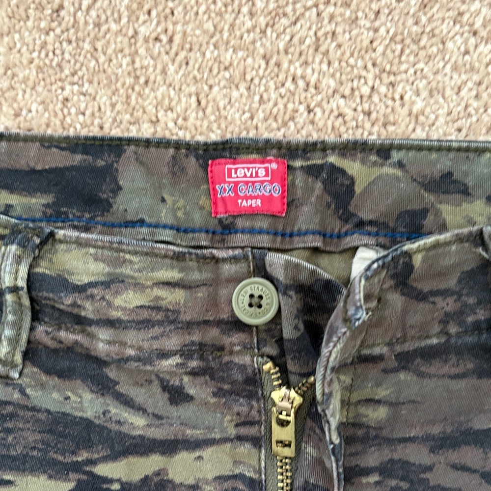 Levi’s XX Taper Camouflage Cargo Pants - Picture 2 of 5